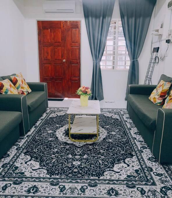 Casa Aira Cozy & Comfy Home Kampong Kepayang Esterno foto