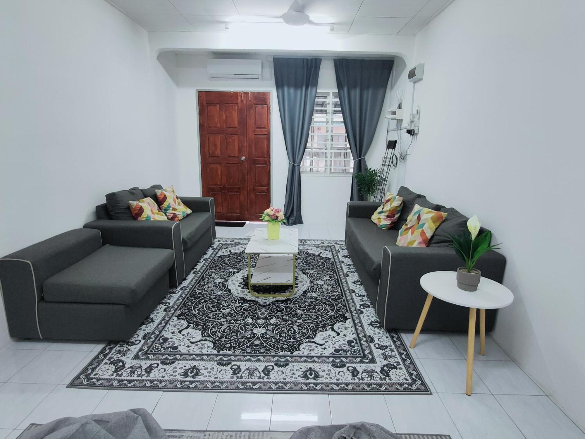 Casa Aira Cozy & Comfy Home Kampong Kepayang Esterno foto
